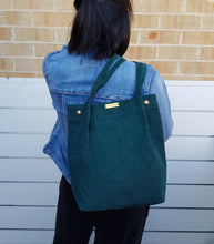 Load image into Gallery viewer, Everyday Book Tote Emerald
