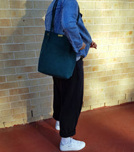 Load image into Gallery viewer, Everyday Book Tote Emerald
