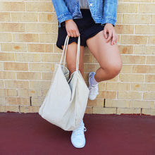 Load image into Gallery viewer, Oversized Tote Cream
