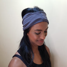 Load image into Gallery viewer, Twisted Headband Grey
